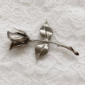 GIOVANNI Unsigned Vintage Long Stemmed Silver Tone Rose Brooch Pin Floral Roses